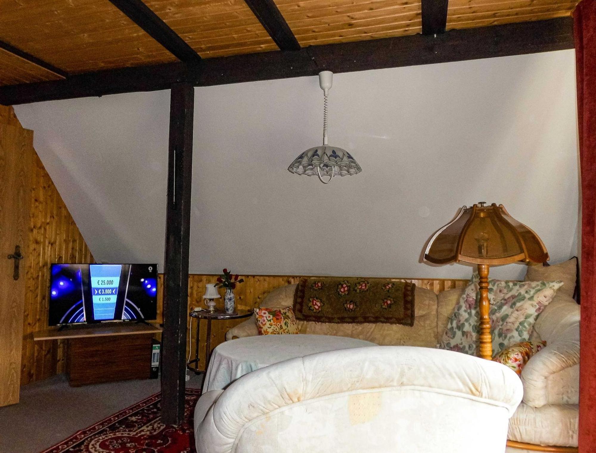 Bungalow Und Ferienwohnung Auf Ruegen Kluis Exteriér fotografie