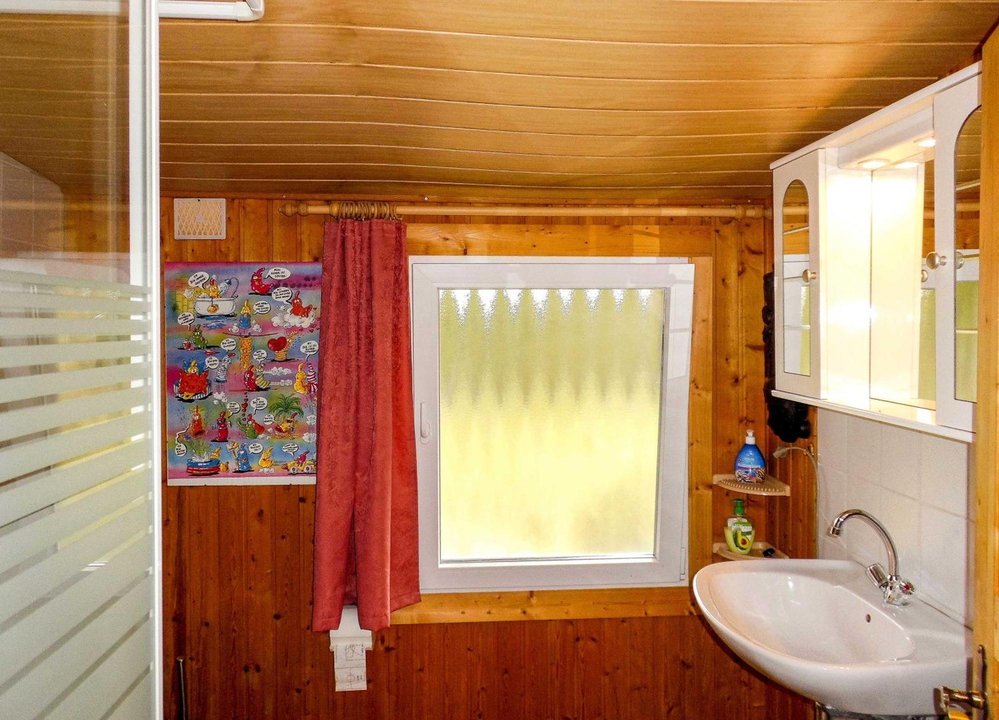 Bungalow Und Ferienwohnung Auf Ruegen Kluis Exteriér fotografie