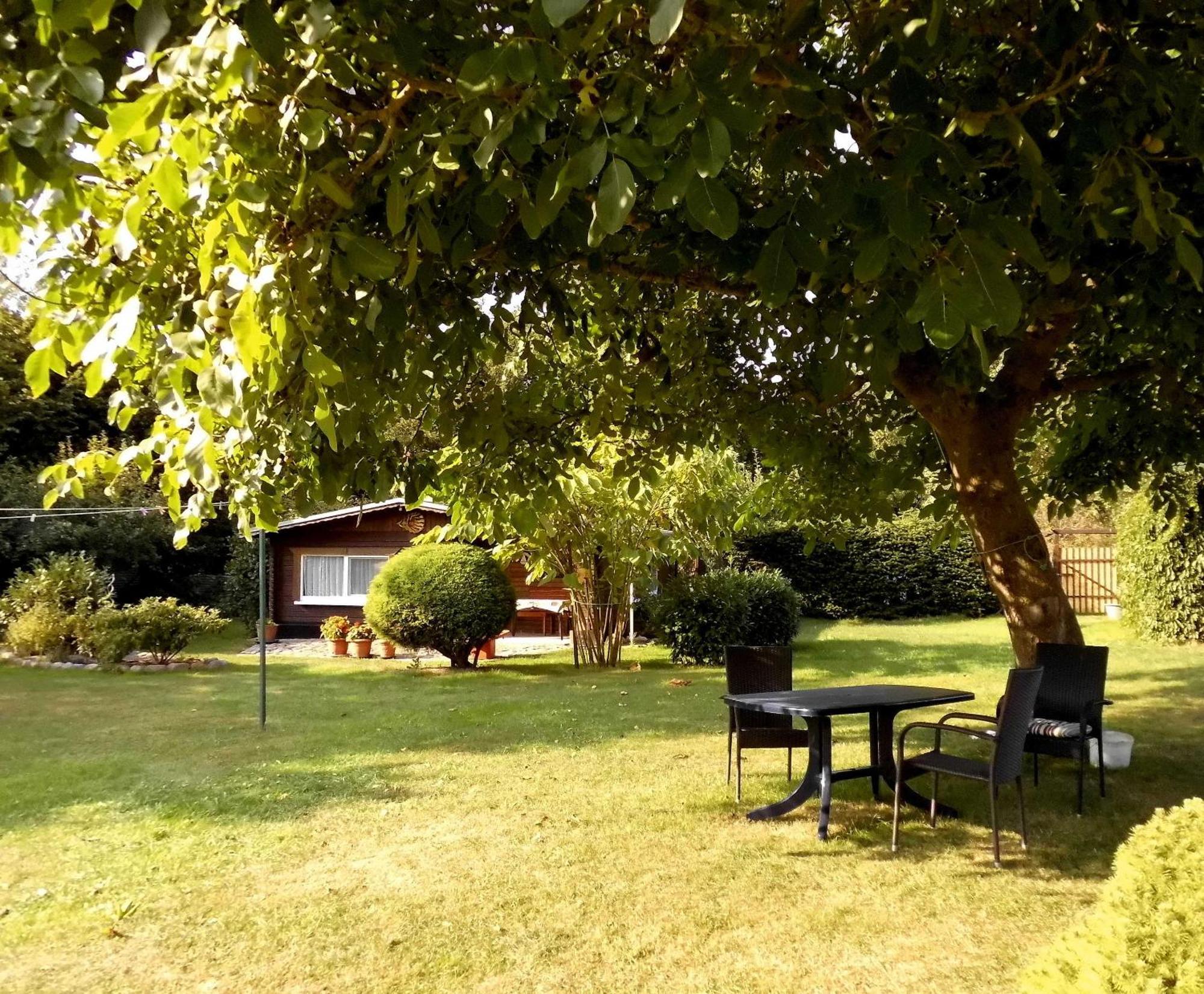 Bungalow Und Ferienwohnung Auf Ruegen Kluis Exteriér fotografie